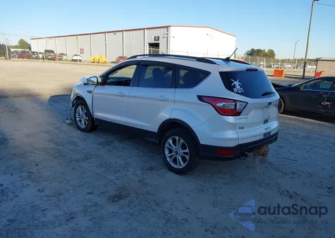 2018 Ford Escape Se z USA, uszkodzony, nr VIN 1FMCU9GD8JUA48236